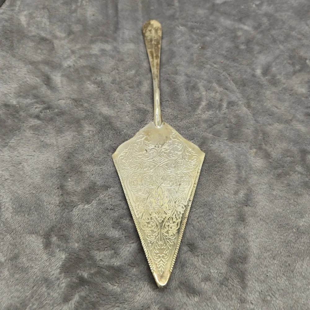 Vintage Silver Plated Etched Floral Cake Server Serrated Pie Slicer‎ 11.25 Inch